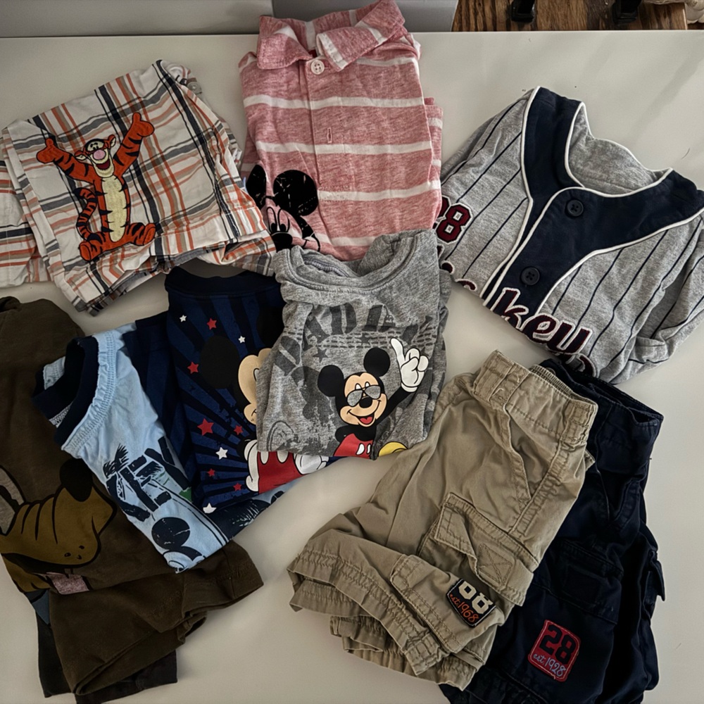 Disney Assorted Kids Clothing Bundle - 18 months